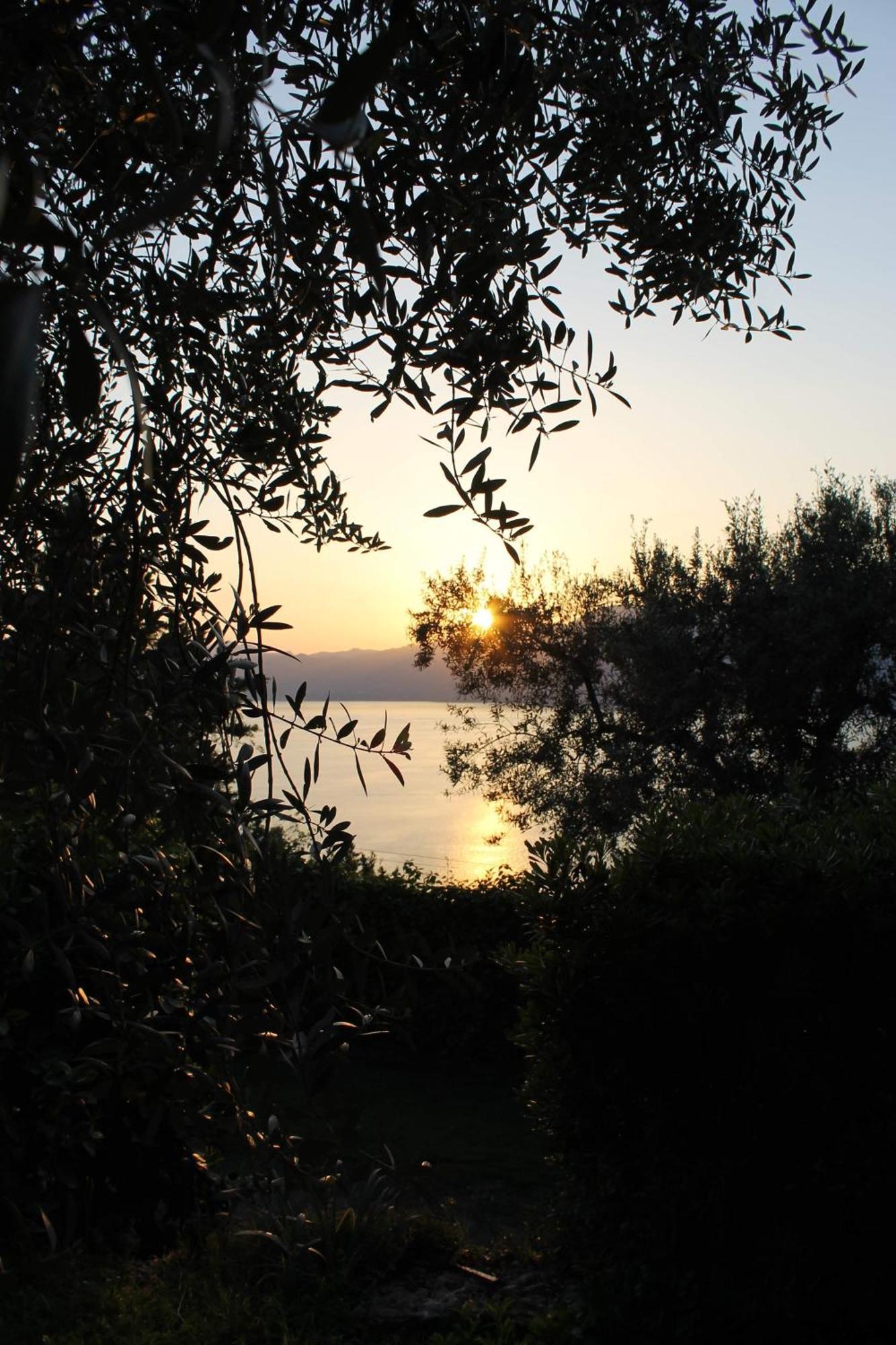 Apartamento The View Torri Del Benaco Exterior foto