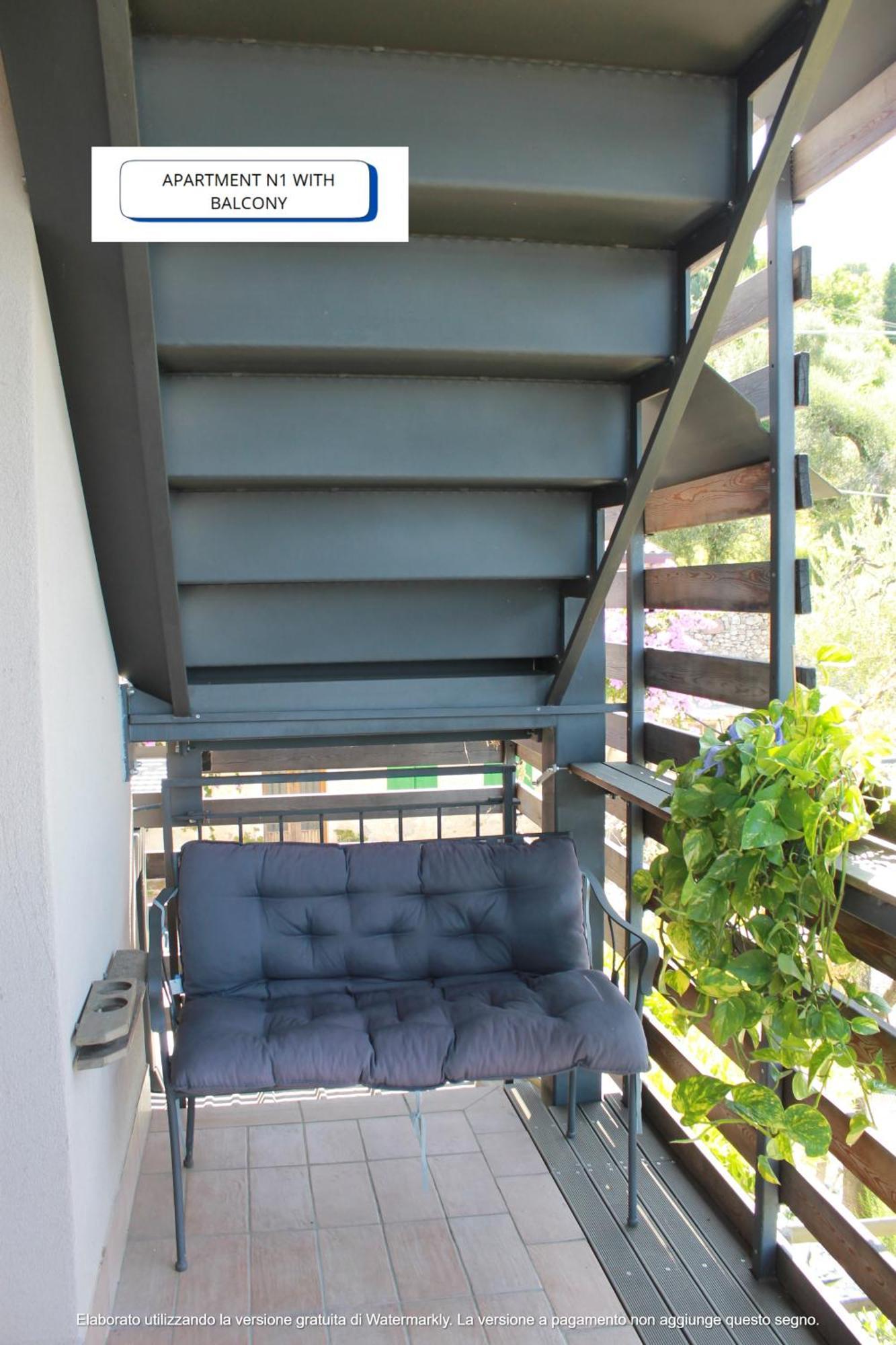 Apartamento The View Torri Del Benaco Exterior foto